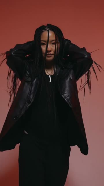 Head bang reference clip