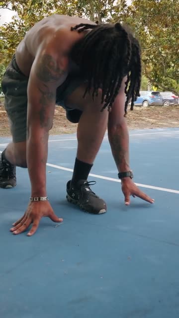 Sprint start reference clip